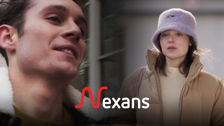 Vidéo marque employeur Nexans « NxTag la série » : jeune homme souriant et jeune femme en extérieur