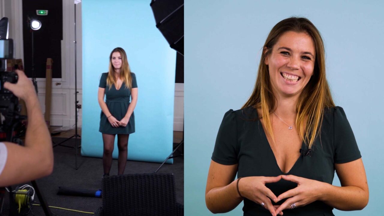 Étudiante en studio fond bleu pour un témoignage de l'École Supérieure d'Orthodontie, film d'entreprise