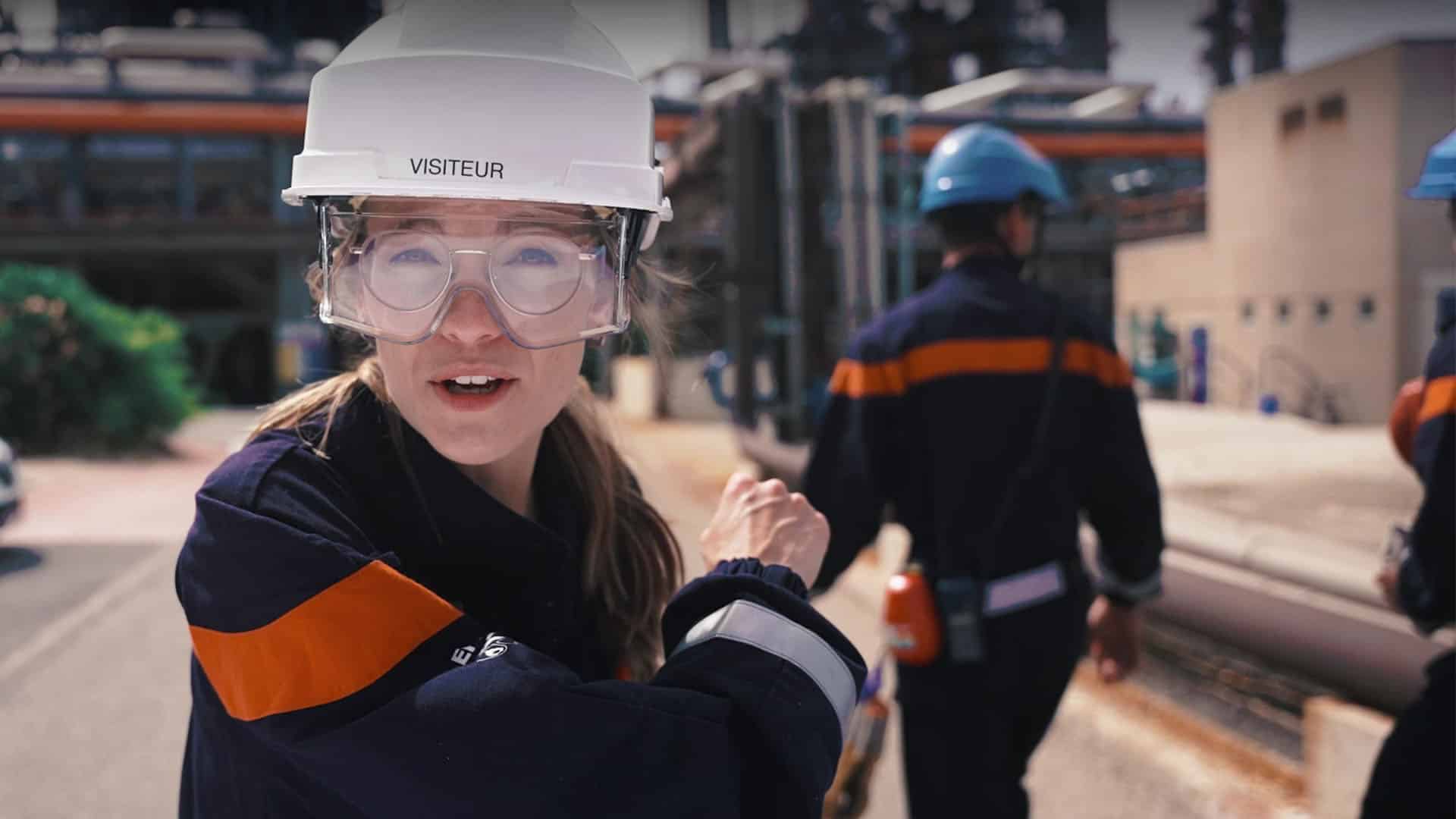 Ingénieure en EPI sur le site pétrochimique Petroineos Lavéra, secteur énergie, vidéo RH